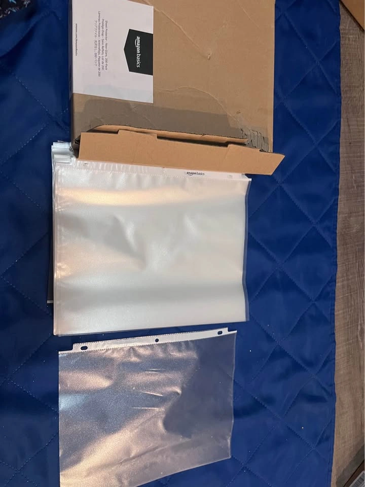 Amazon Basics Clear 170+ Sheet Protectors / Document Sleeves - photo 3