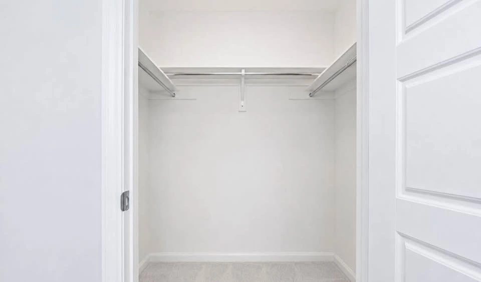 For Rent - Private bedroom w/ private bathroom in Newmarket - photo 3