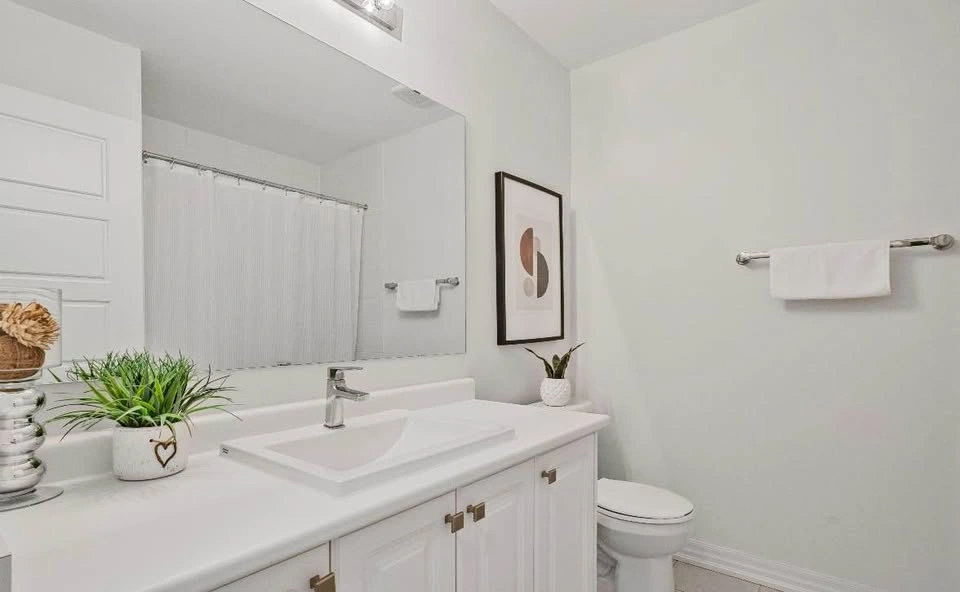 For Rent - Private bedroom w/ private bathroom in Newmarket - photo 4