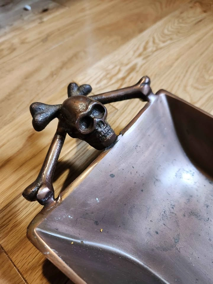 HALLOWEEN DECORATIONS! SKULL TRAY - photo 2