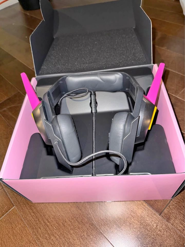 Razer D.Va Meka Gaming Headset