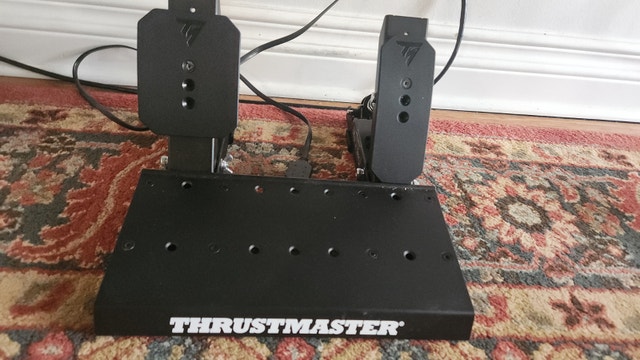 Thrustmaster T598 Direct Axial Drive Racing Wheel - Full Set - photo 3