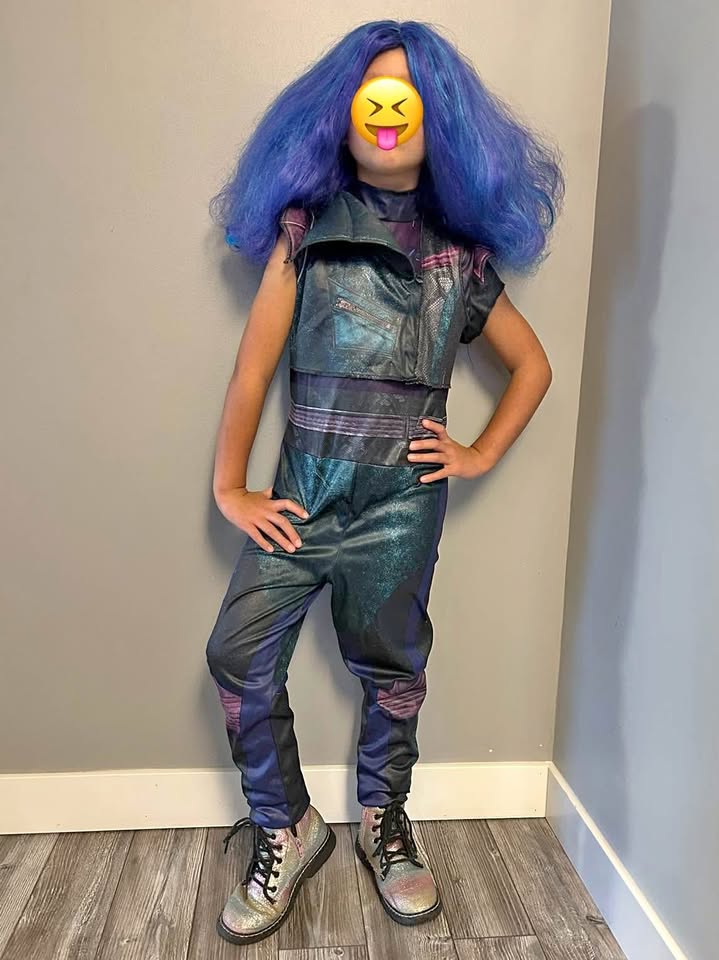 Disney Descendants 3 Mal Costume - Size 7/8