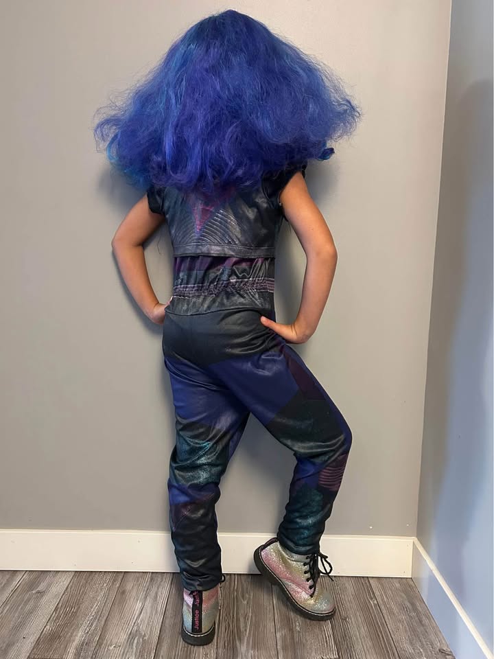 Disney Descendants 3 Mal Costume - Size 7/8 - photo 2