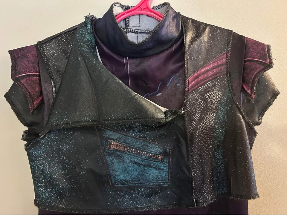 Disney Descendants 3 Mal Costume - Size 7/8 - photo 4