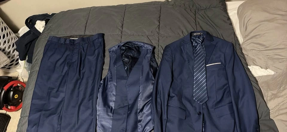 Three Piece Suit Navy Mens size XS - photo 4