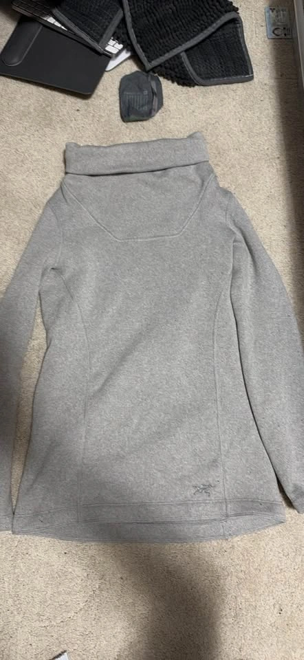 Arc’teryx Desira Tunic Top Pull Over- Womens size Small - photo 3