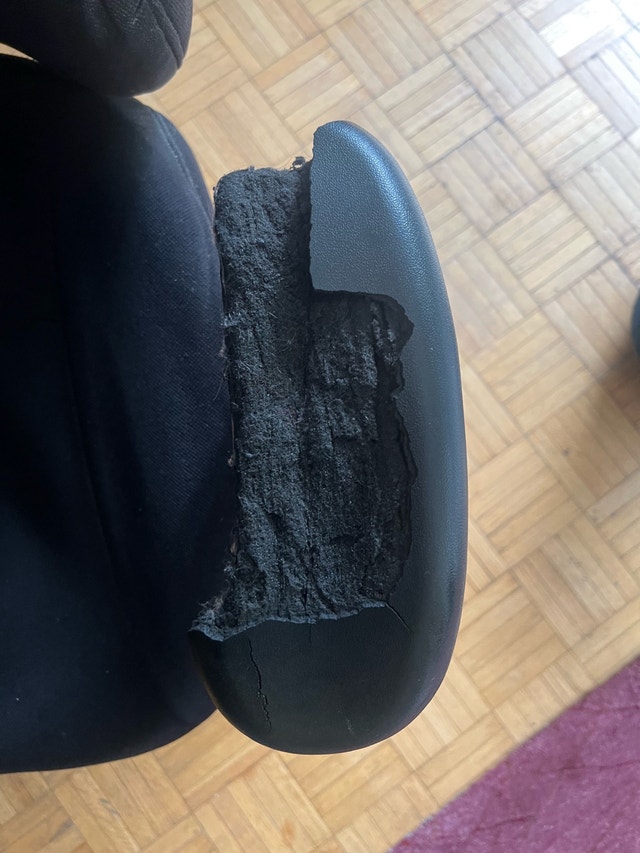 Black Office Chair - photo 4