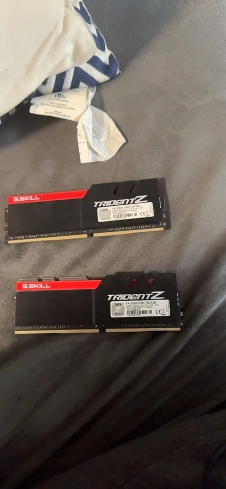 MSI B450 TOMAHAWK Motherboard with CPU and 32gb of RAM - photo 3