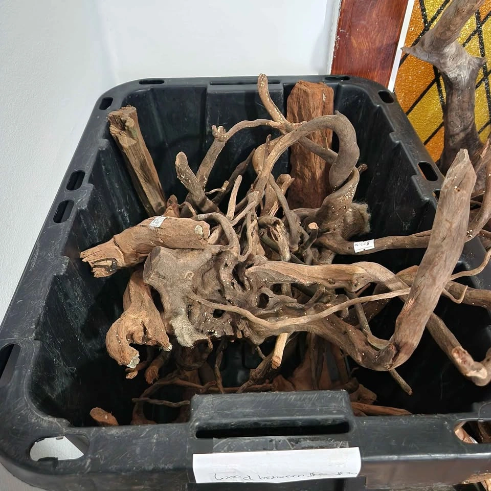 Lots of Driftwood & Rocks for Aquariums - photo 3