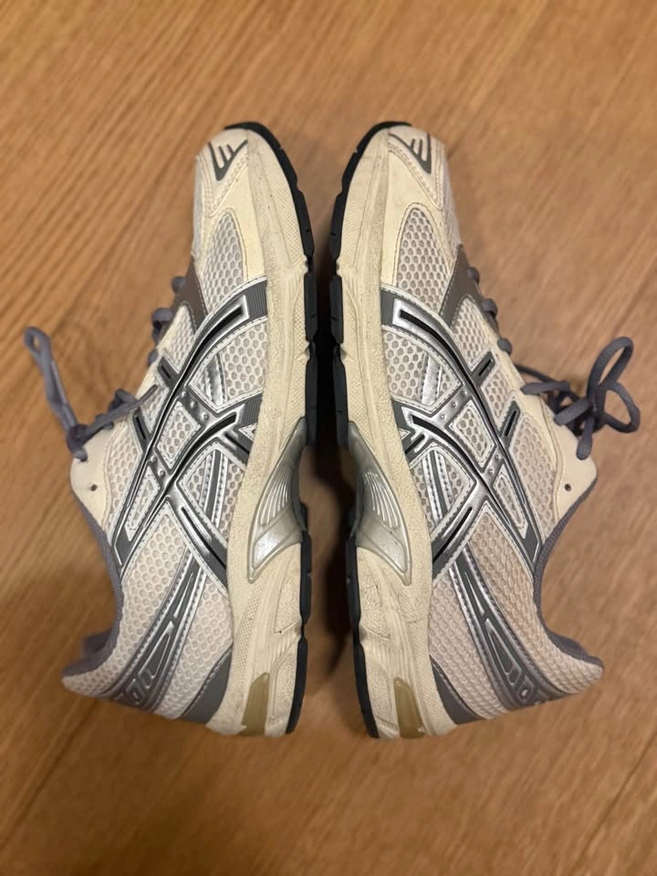 ASICS Cream & Grey Running Sneakers - photo 3