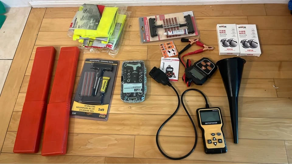 Car Diagnostic, Maintenance, and Emergency Safety Tools - photo 4