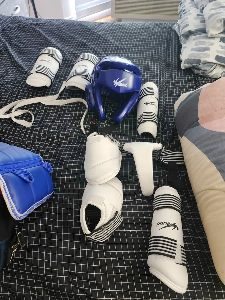 Taekwondo Protective Gear Set - photo 3