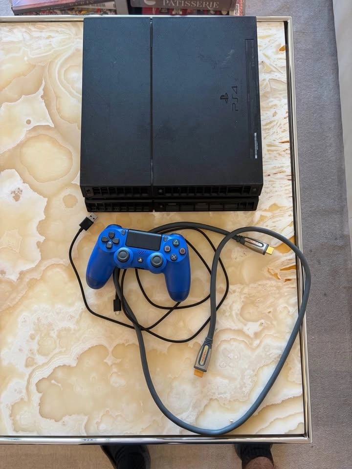 Sony PlayStation 4 PS4 Console – Low Firmware!!!
