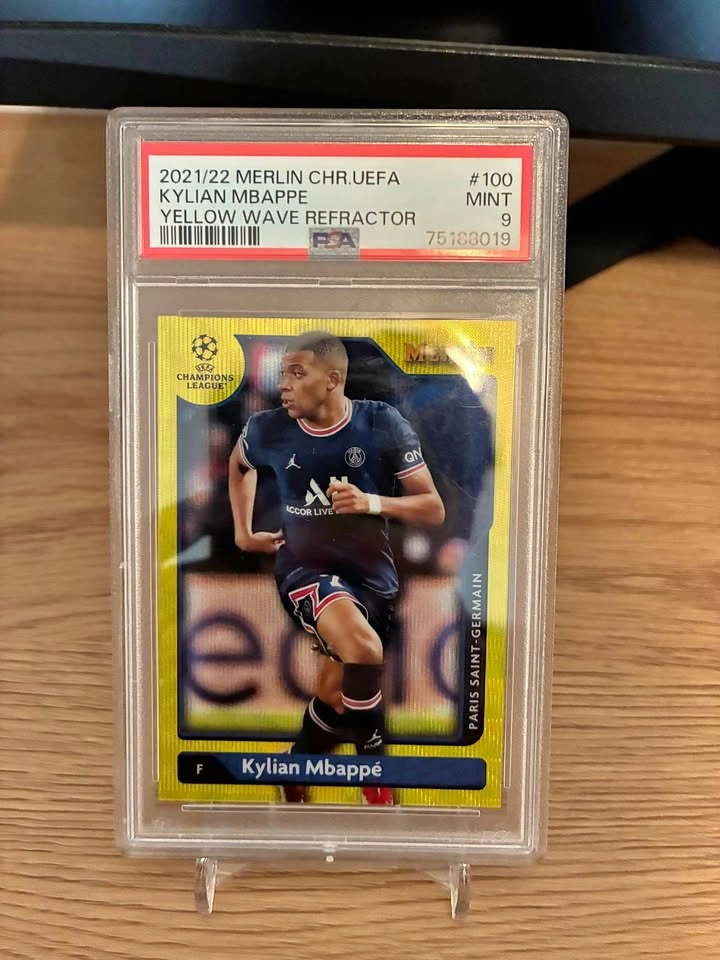 2021 Topps Merlin Chrome Kylian Mbappé Yellow Wave /225 PSA 9