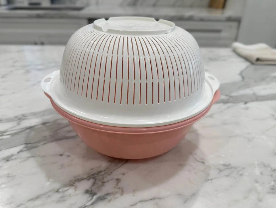 Large 14" Colander Bowl Set - 2-in-1 Strainer + Bowl - photo 4