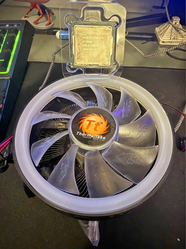 Intel i5- 9600K CPU + Thermaltake CX100 RGB CPU Cooler