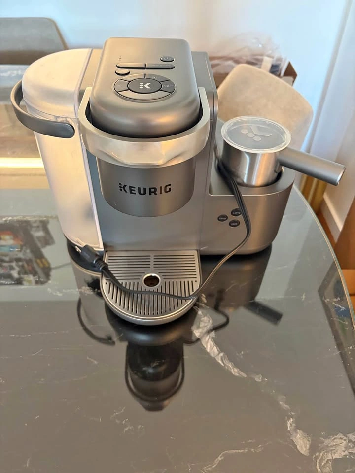Keurig Coffee Maker with Milk Frother