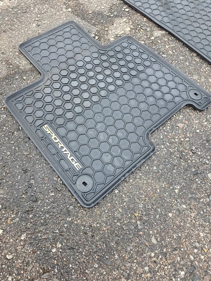 Genuine OEM Kia Sportage All-Weather Mats + Cargo Liner - photo 4
