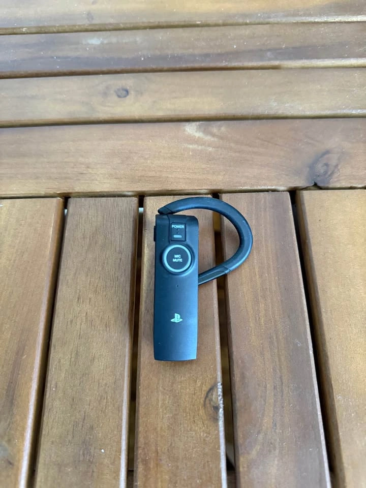 Official Sony PS3 Bluetooth Headset + Charging Dock