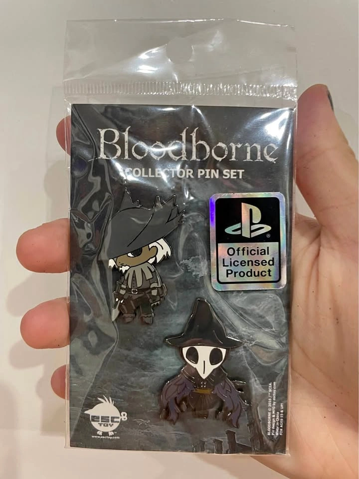 Official Eileen the Crow & Retired Hunter Djura Pin Set
