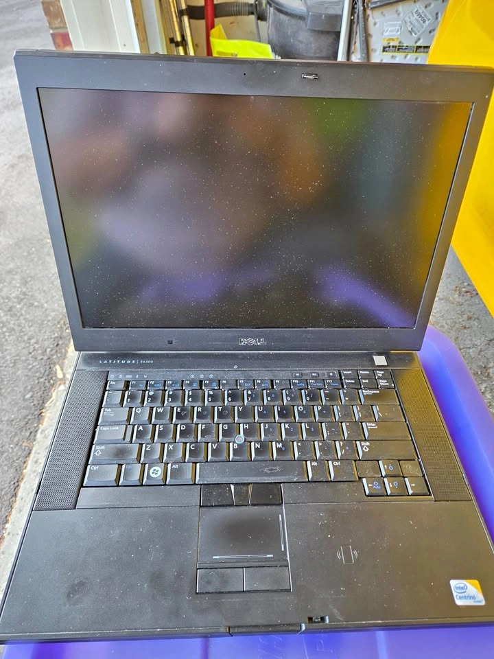 Dell Laptop E6500 - Needs Battery Replacement