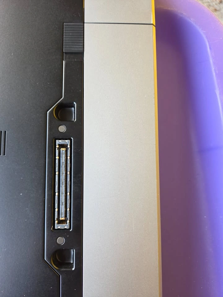 Dell Laptop E6500 - Needs Battery Replacement - photo 4