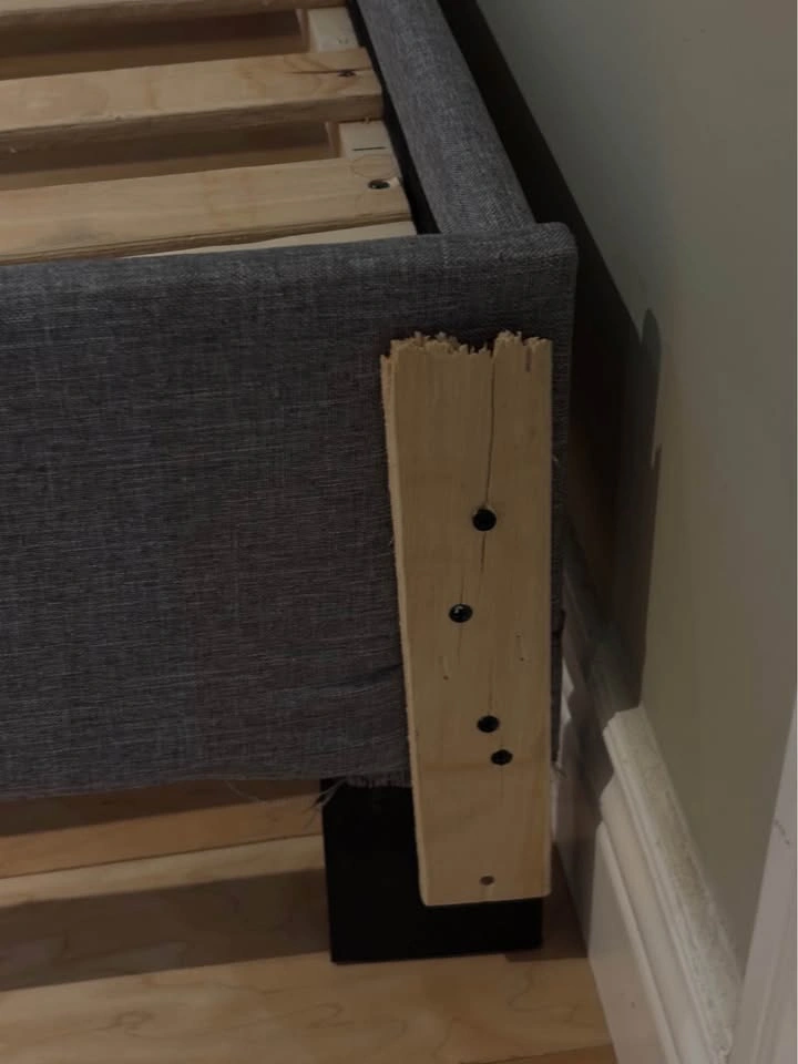 Queen Bed With Mattress - photo 4