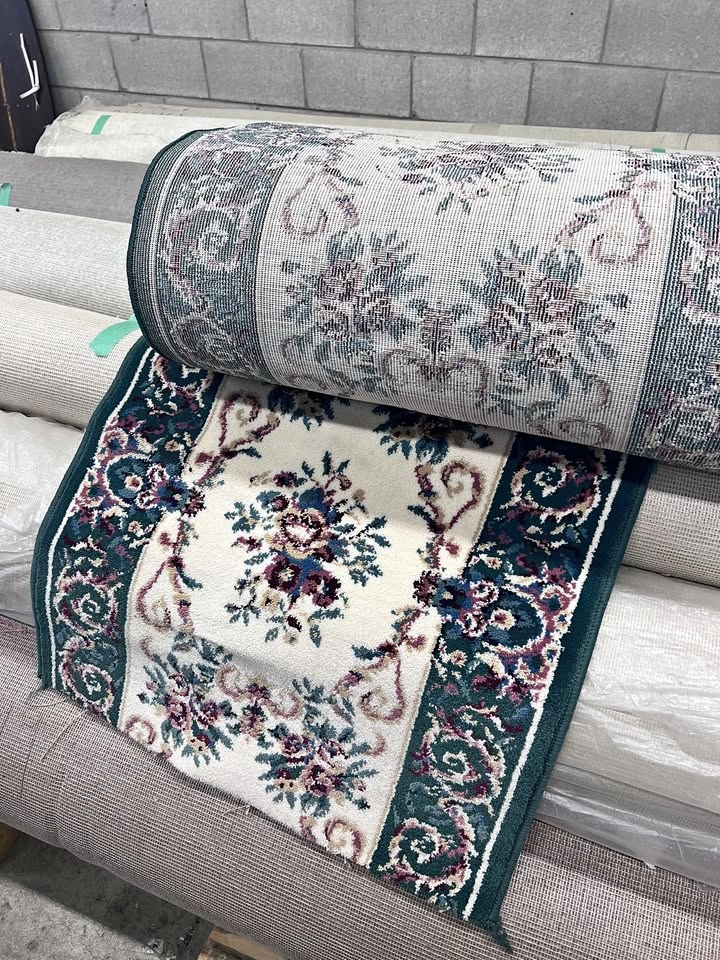 NEW Traditional Floral Stair/Hall Runner, 26 in x 24 ft