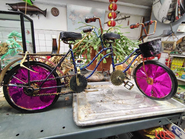 Rare Vintage Bicycle - Handcrafted Decorative Wood & Metal - photo 3