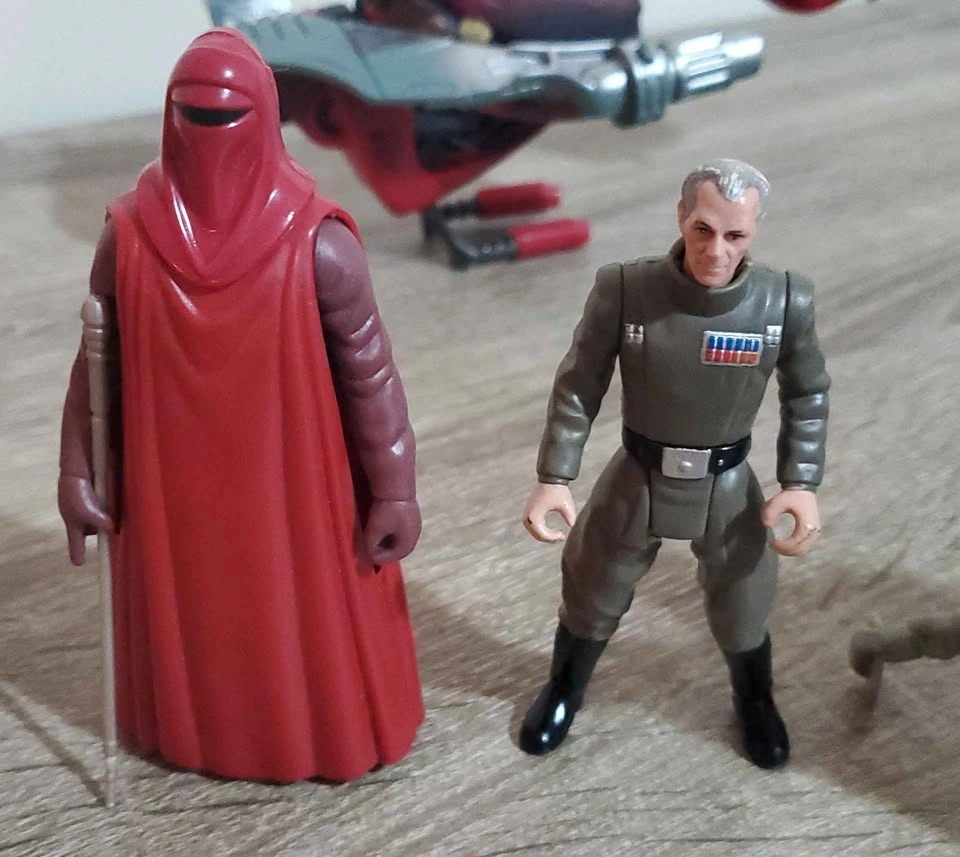 Mid 90s Vintage Star Wars Action Figures Lot - photo 4