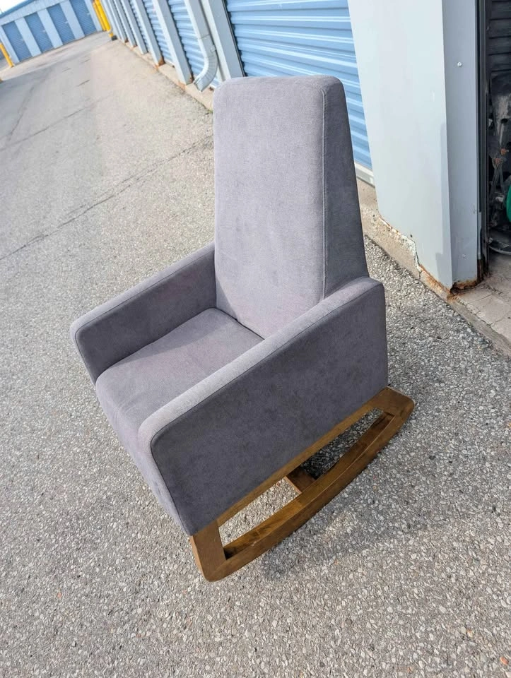rocking chair - photo 2