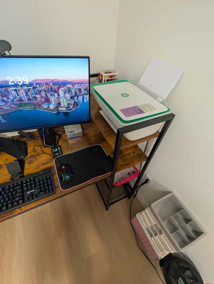 PC Desk - photo 5