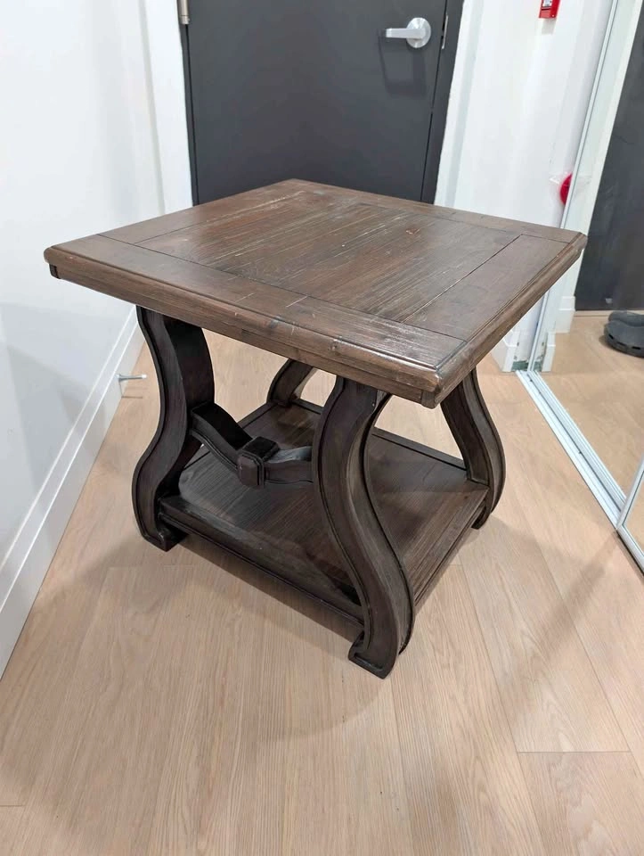 Wooden Corner Table Price negotiable!!!