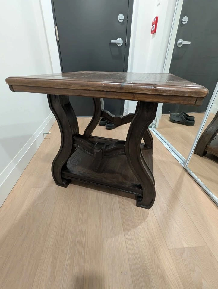 Wooden Corner Table Price negotiable!!! - photo 2