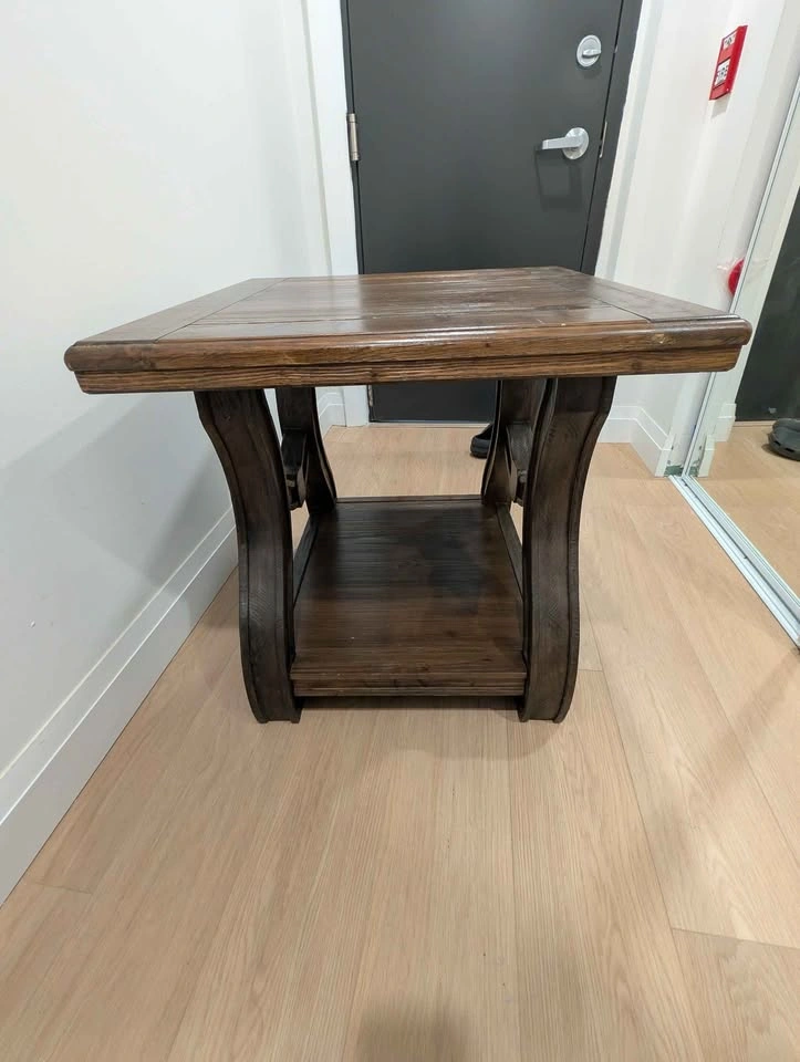 Wooden Corner Table Price negotiable!!! - photo 3