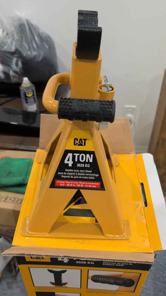 4 Ton Jack Stands with Safety Pin - photo 2