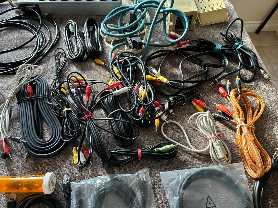 Large Mixed Lot of Electronic Cables & Power Accessories - photo 3