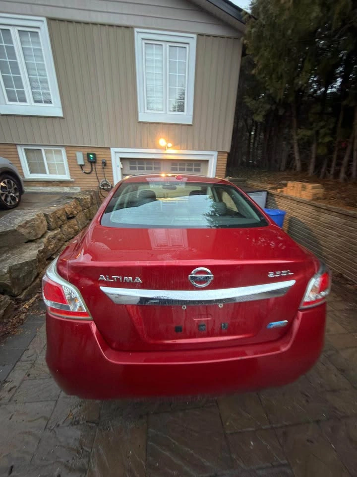 2014 Nissan Altima - photo 2