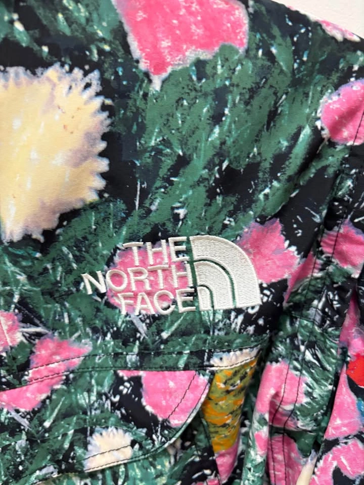 Women’s flower The North Face Jacket size M NEW - photo 4