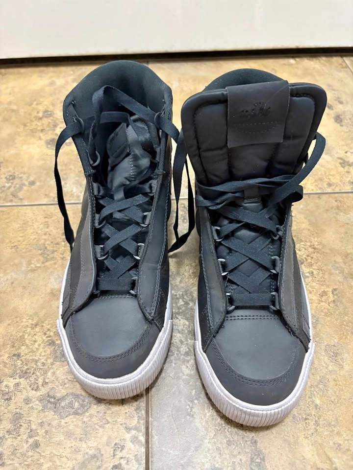 Nike Black Airforce 1 women’s high tops size 8