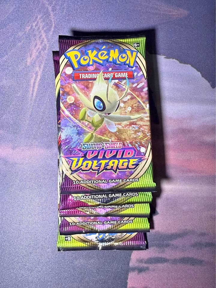 Sealed Packs Vivid Voltage 5x