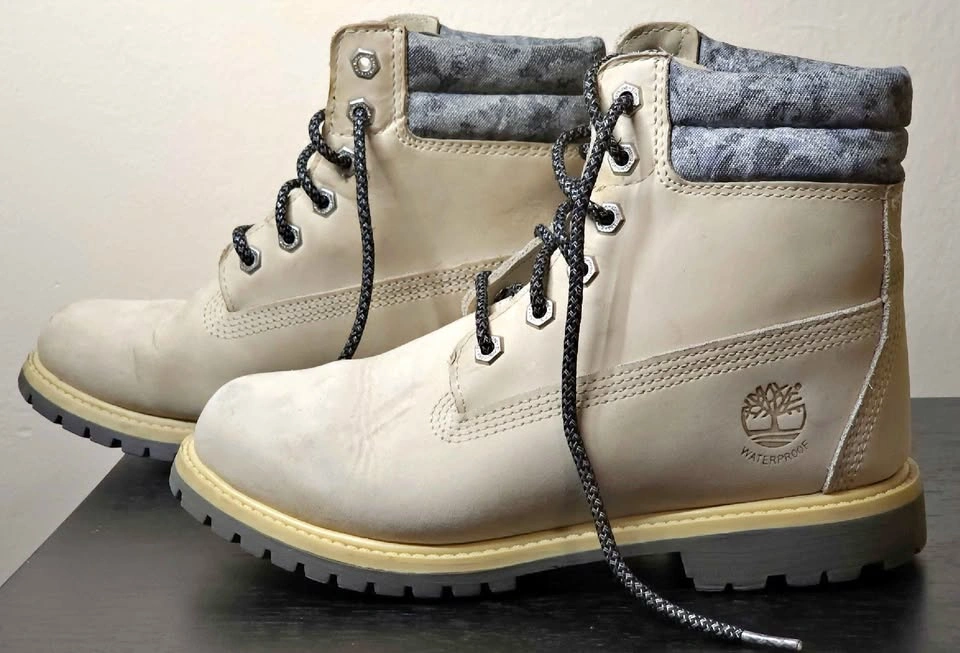 Timberland Heritage 6-Inch Waterproof Boots - Women's 7US