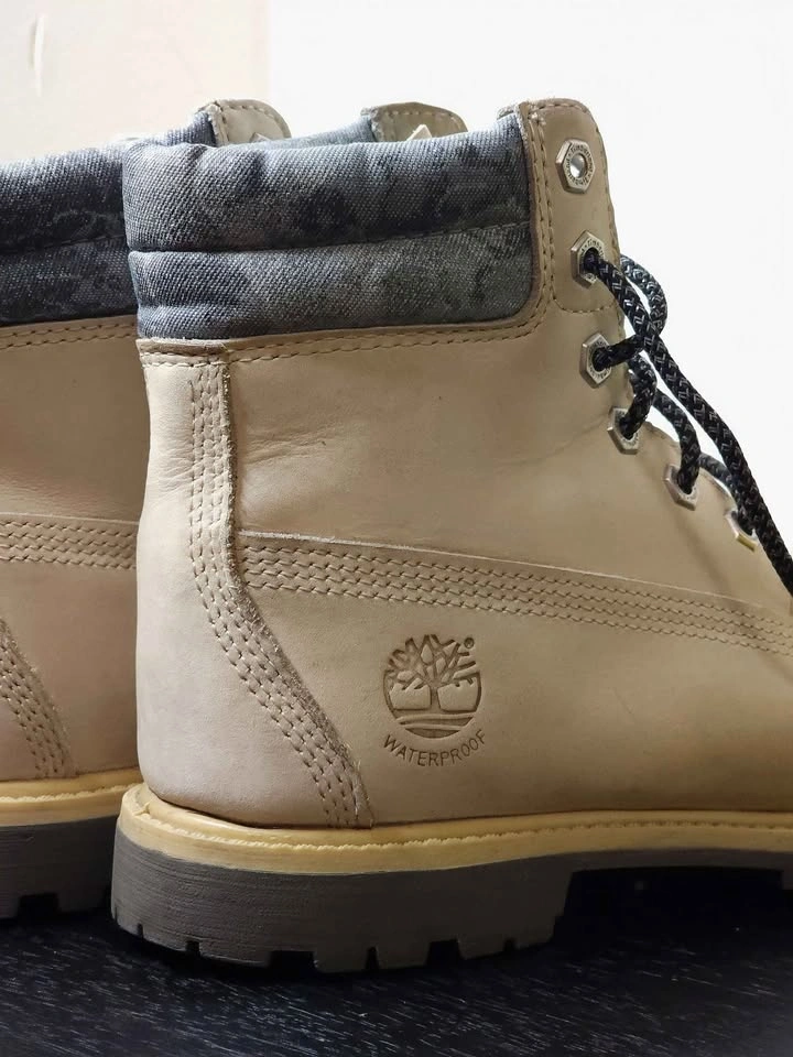 Timberland Heritage 6-Inch Waterproof Boots - Women's 7US - photo 2