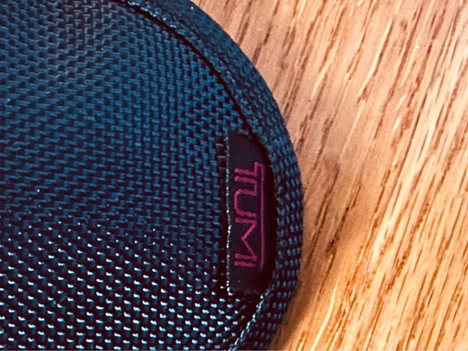 2 x TUMI Eye Masks - Sleep - Light Blocking - photo 3