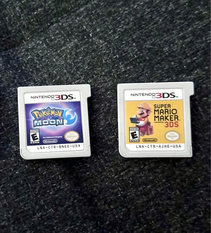 2 x Nintendo 3DS Games - Pokemon Moon & Super Mario Maker