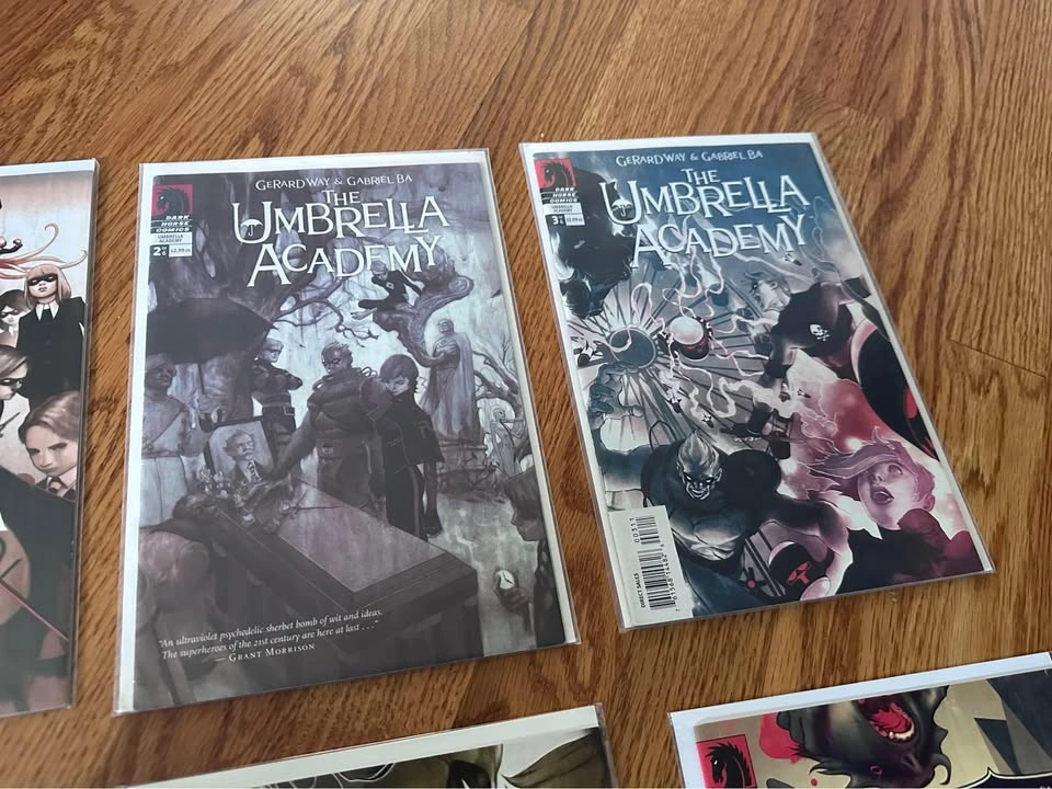 Umbrella Academy - Issues 1-6 (2007) - Comic Books - photo 3