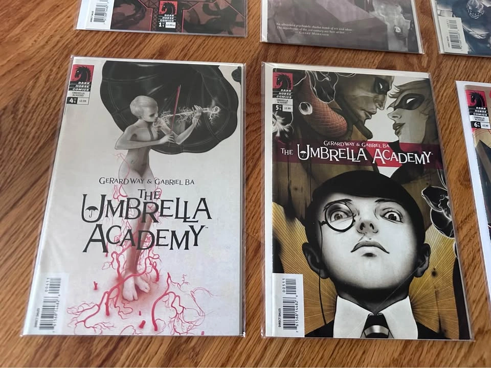 Umbrella Academy - Issues 1-6 (2007) - Comic Books - photo 4