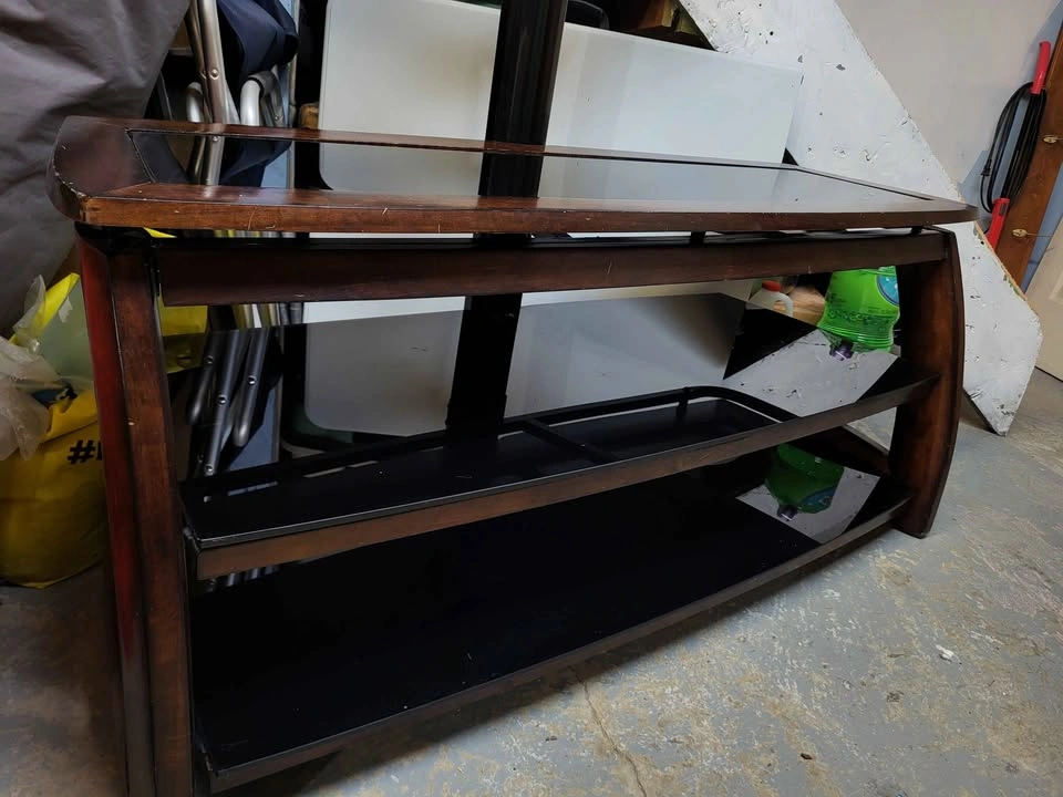 TV Stand - photo 2