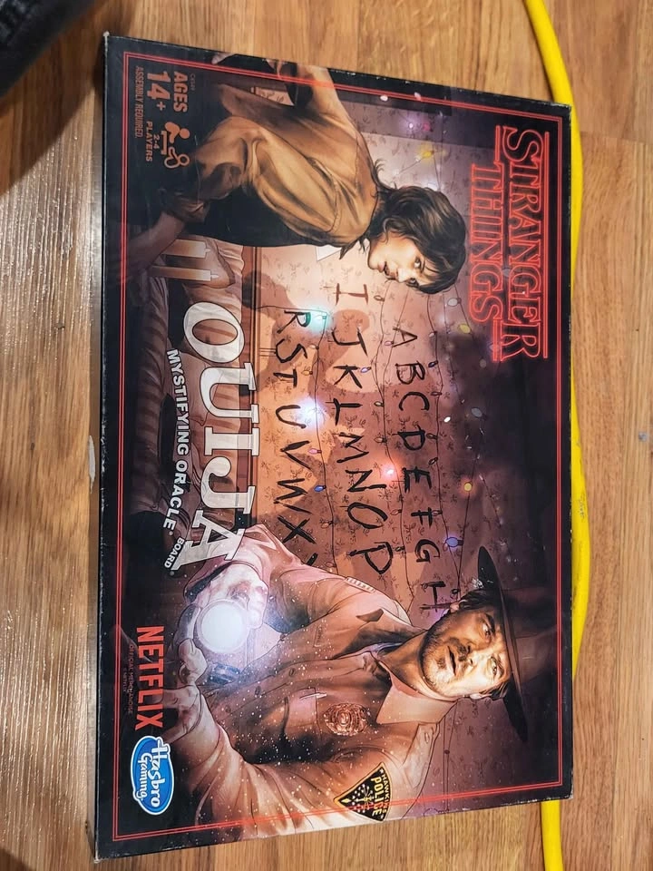 Stranger Things Ouija Board - photo 4